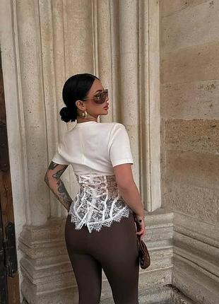 Футболка с кружевом