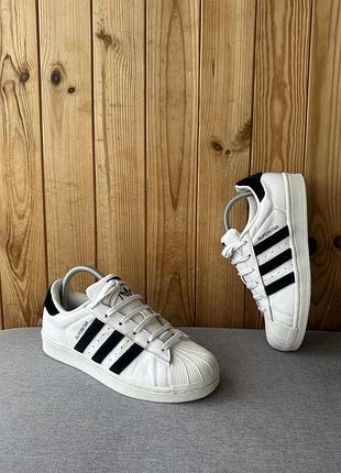 Шкіряні білі кросівки кеди взуття adidas superstar