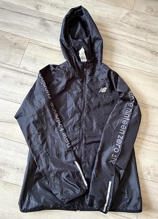Вітровка new balance