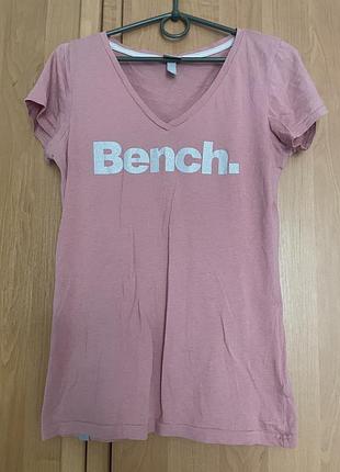 Футболка bench