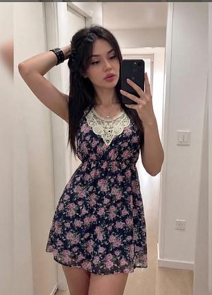 Летнее платье 🌸летнее платье🌸кружевное декольте 🌸 летнее сарафан-платье с цветами 🌸 платье мини цветочный принт xs-s 🌸 цветочное легкое платье