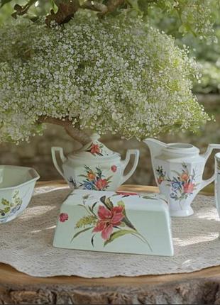 Фарфоровый набор imari, состоящий из кувшина, чашки, тарелки и конфеты