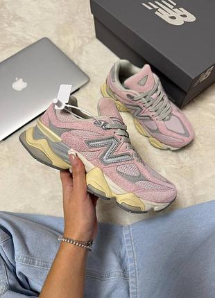 Стильні жіночі кросівки new balance 9060 pink grey