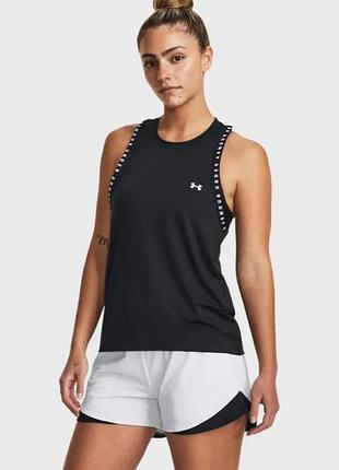 Спортивна майка under armour knockout tank у чорному кольорі.