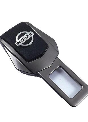 Заглушка ремня безопасности металл "nissan" (1шт) цинк.сплав + кожа (тип no2) графит