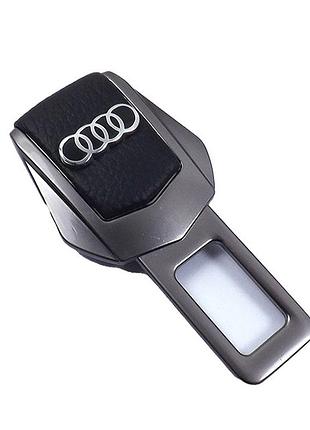 Заглушка ремня безопасности металл "audi" (1шт) цинк.сплав + кожа (тип no2) графит