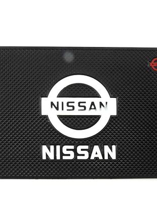 Килимок торпеди антиковзаючий nissan ( 200x130)