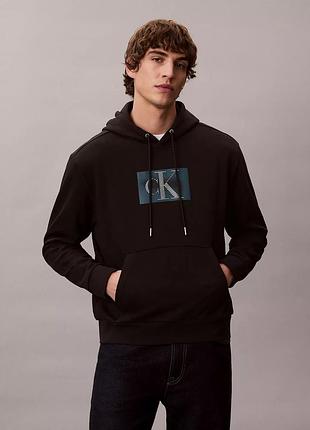 Чоловіче худі на флісі calvin klein з логотипом