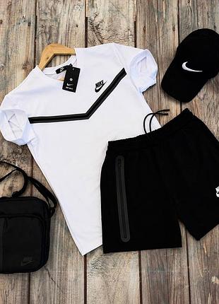 Біло чорний літній спортивний костюм комплект футболка і шорти nike tech fleece