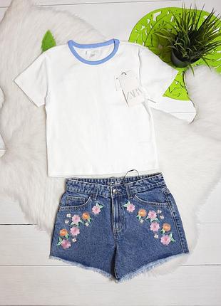 Комплект футболка в рубчик zara и шорты джинсовые с вышивкой