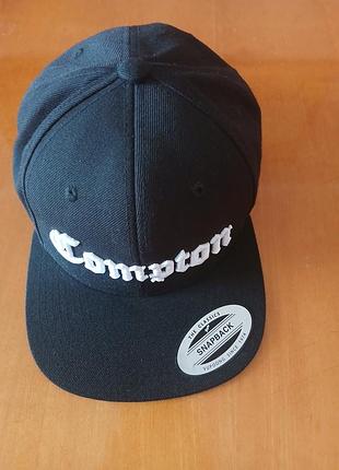Чоловіча бейсболка yupoong compton,atlanta braves