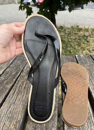 Шкіряні вʼєтнамки ugg