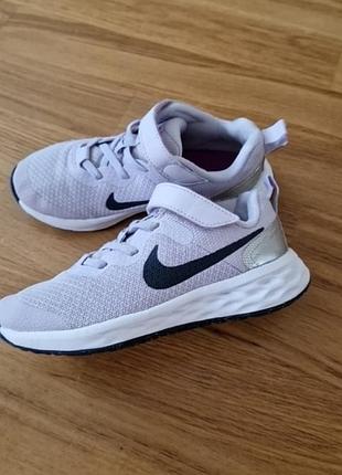 Кроссовки для девочки nike revolution 6 / размер 30 оригинал