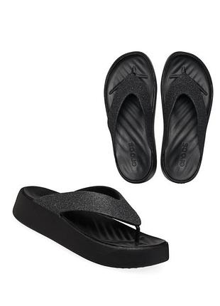 Жіночі в’єтнамки crocs getaway platform flip