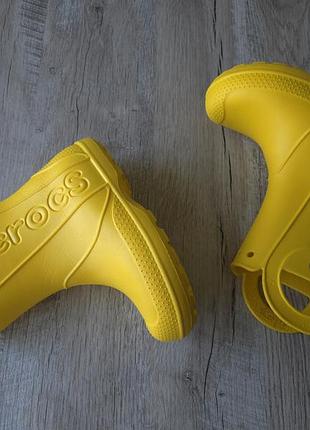 Резиновые сапоги crocs handle it rain