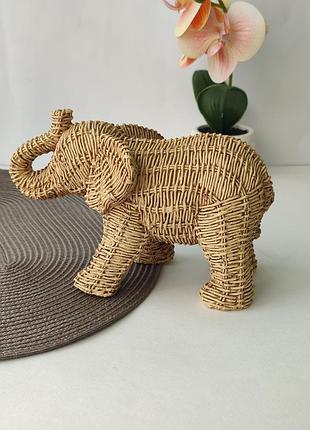 Декоративна слонова фігурка escultura elefante em polirresina com texturas beде від бренду mart.