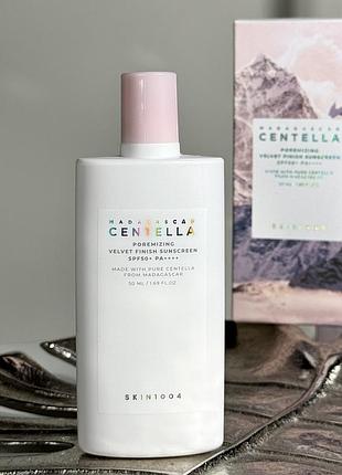 Солнцезащитный крем для лица skin1004 madagascar centella poremizing velvet finish sunscreen spf50 (50 ml)