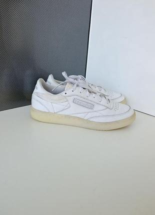 Кожаные кроссовки reebok