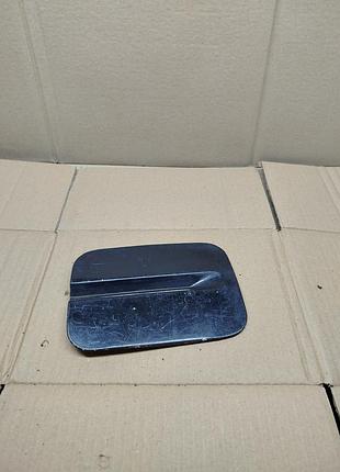 Лючок бака	333809905 volkswagen passat b3