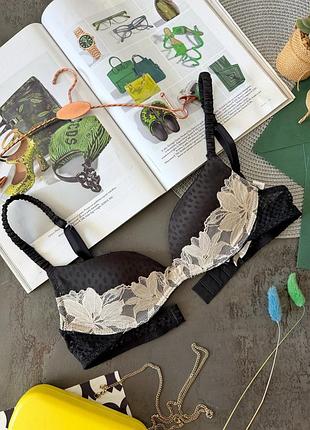Стильний бюстгальтер з push-up від intimissimi