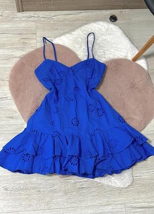 Сукня з прошви від zara