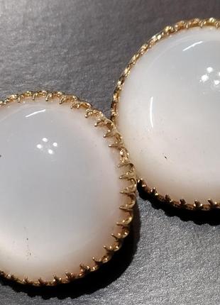 Клипсы чсср.винтаж.лунный камень.