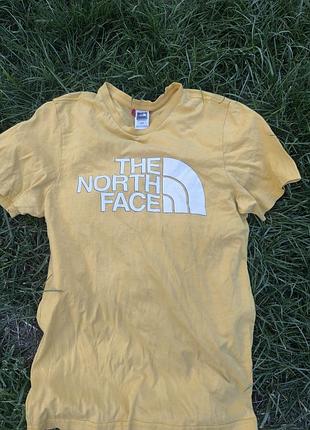 Чоловіча футболка the north face жовта, оригінал, розмір xs