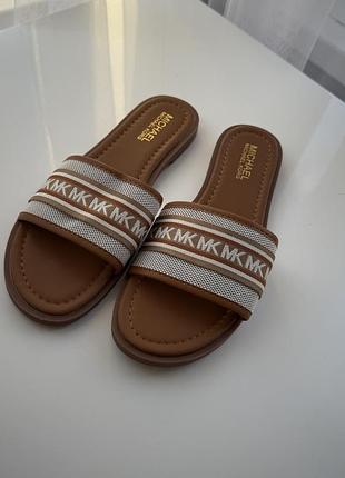 Жіночі тапочки шльопанці michael kors  39 розмір коричневі