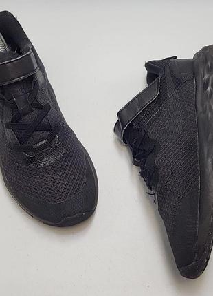 Кросівки nike revolution 6 flyease (psv) triple black