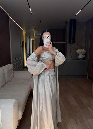 Костюм тройка в цветах, нереально красивый 🤍🩵🤎 двойной топ и вшитые шортики