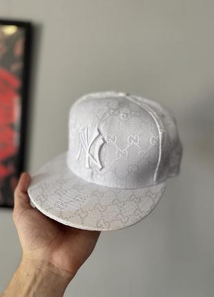 Кепка від new era new york x gucci