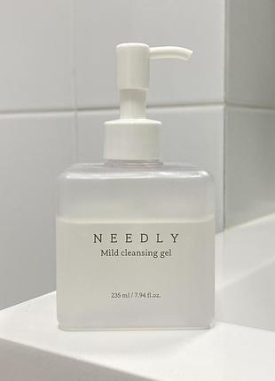 М'який очищуючий гель needly mild cleansing gel