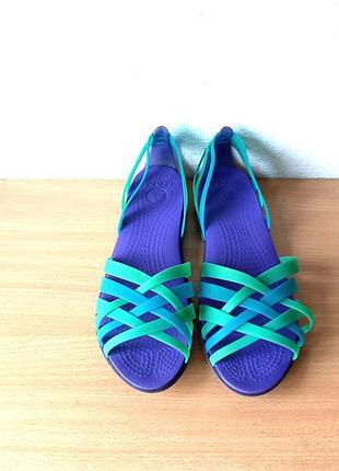 Классные босоножки кроксы crocs w10/40р. стелька 26,5 см.