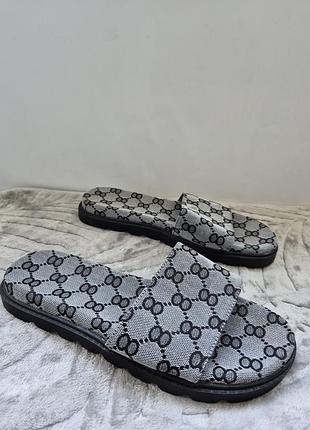 Шльопанці 39-40 розмір