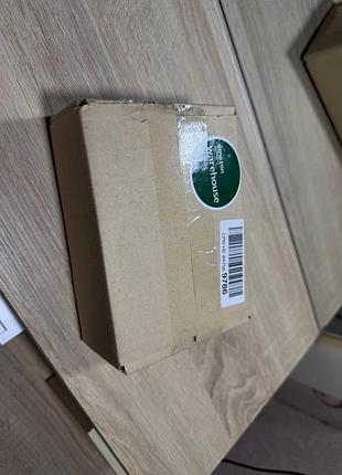 Литий-ионный полимерный аккумулятор с напряжением 3.8 в и энергией 5.93 вт-ч.