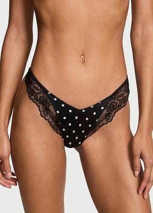 Трусики rose lace-trim high-leg thong panty вікторія сікрет