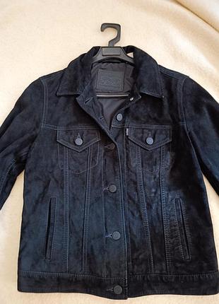 Чорна замшева жіноча куртка levis, xs