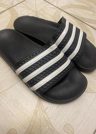 Шльопанці adidas