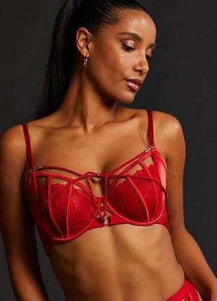 Арт.2291 бюстик жіночий з канатиками від приватної колекції hunkemoller.