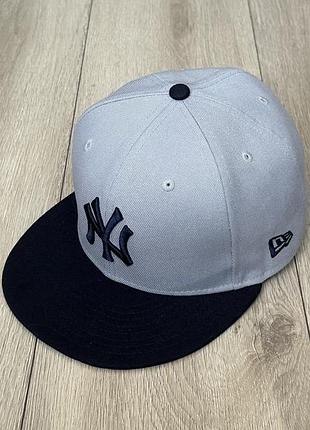 Кепка снепбек new era yankees
