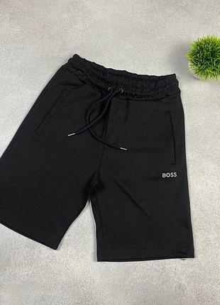 Чоловічі шорти hugo boss в чорному кольорі
