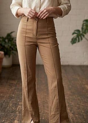 Елегантні коричневі (кемел) штани-кльош із розрізами