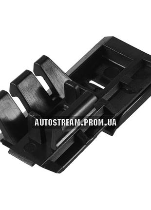 Клипса, фиксатор крепления молдинга крыши mercedes-benz oem a1769910098