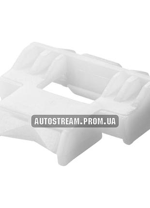 Клипса, фиксатор крепления молдинга двери renault oem 7701408846