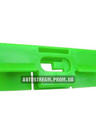Клипса, фиксатор крепления молдинга стекла honda oem 90601-sk7-003