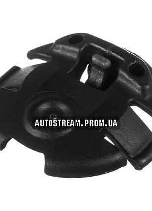 Кліпса, фіксатор кріплення підкрилки крила audi oem 4f0825429b