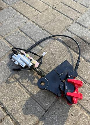 Гальмівний супорт задній geon x-road light 200/250, задній суппорт геон хроад 200/250