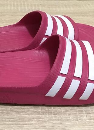 Шльопанці adidas