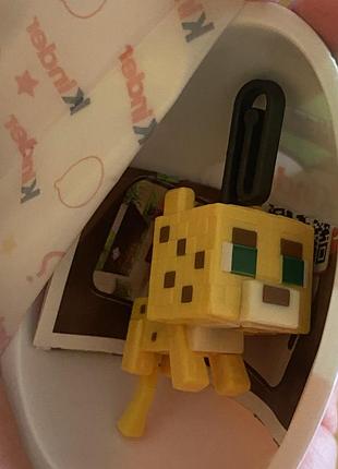 Колекційна іграшка kinder joy minecraft / кіндер джой майнкрафт - оцелот