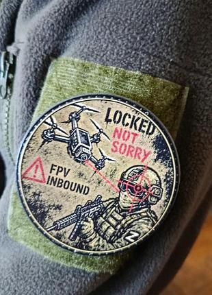 Шеврон locked 3